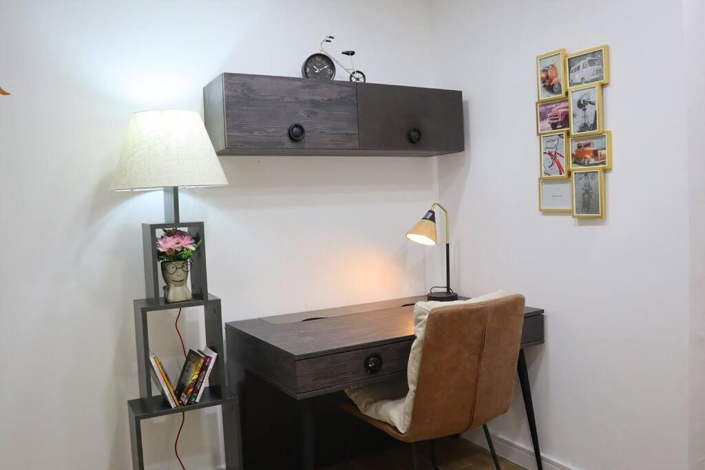 Lovely 3br Oasis With Pool & Private Parking In Masdar Appartement Abou Dabi
