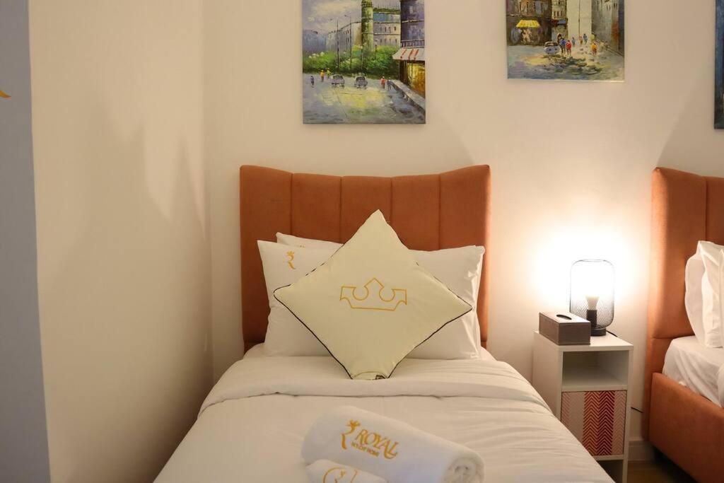 Lovely 3br Oasis With Pool & Private Parking In Masdar