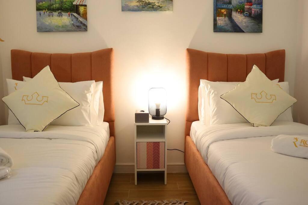 Lovely 3br Oasis With Pool & Private Parking In Masdar * Abou Dabi