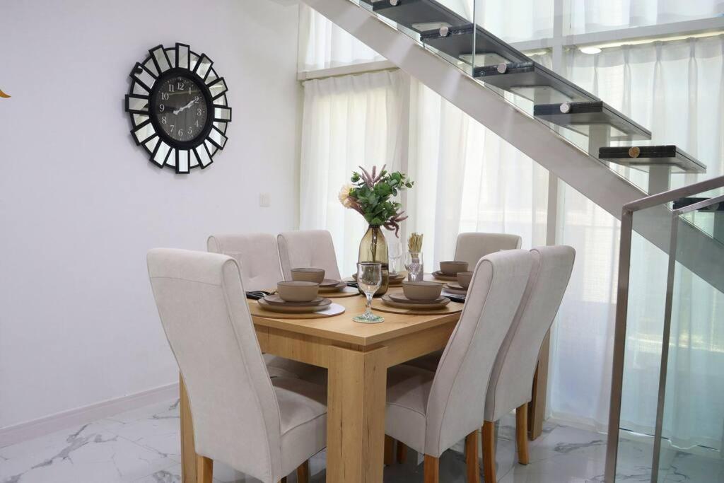 Lovely 3br Oasis With Pool & Private Parking In Masdar Abou Dabi