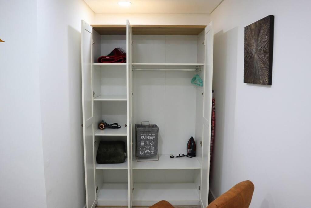 Lovely 3br Oasis With Pool & Private Parking In Masdar *