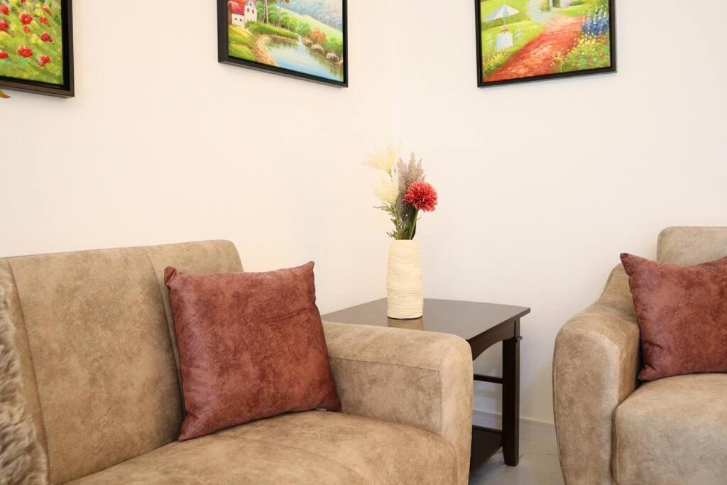Appartement Lovely 3br Oasis With Pool & Private Parking In Masdar Abou Dabi